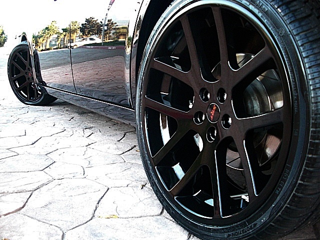 SRT8black300/1x42.JPG
