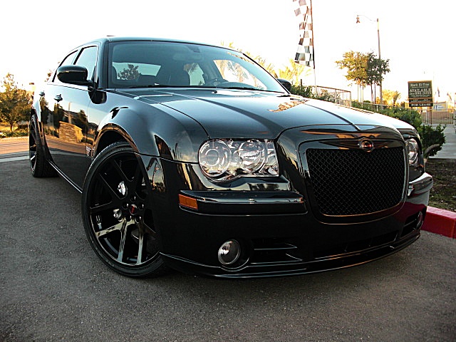 SRT8black300/1x42.JPG