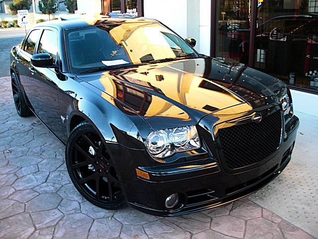 SRT8black300/1x42.JPG