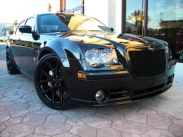 SRT8black300/1x42.JPG