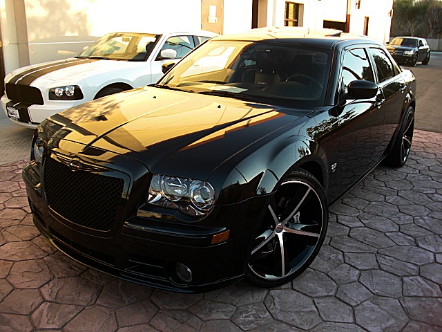 SRT8black300/2a8a.JPG
