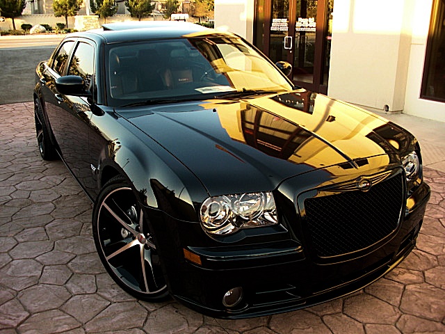 SRT8black300/2a8a.JPG