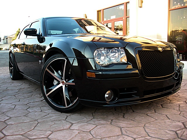 SRT8black300/2a8a.JPG