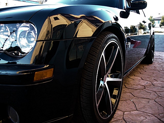SRT8black300/2a36.JPG