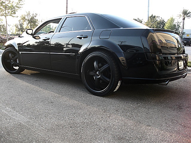 SRT8black300/c18.JPG
