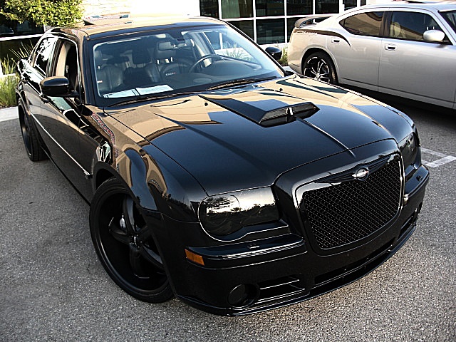 SRT8black300/c18.JPG