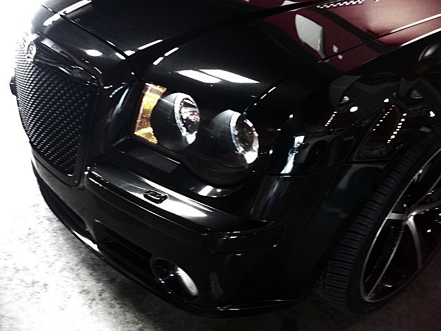 SRT8black300/d103.JPG