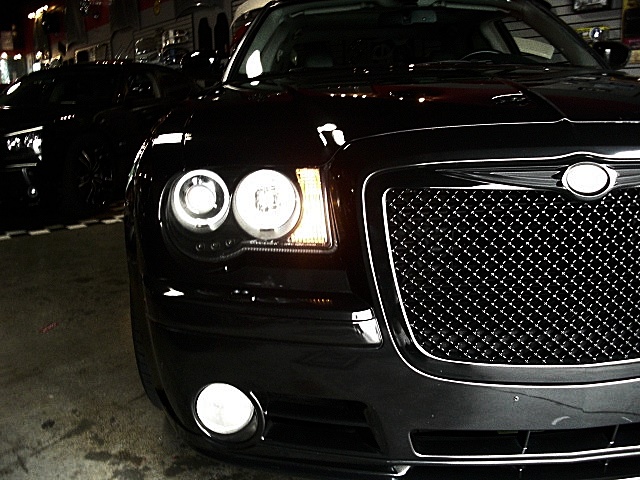SRT8black300/d103.JPG