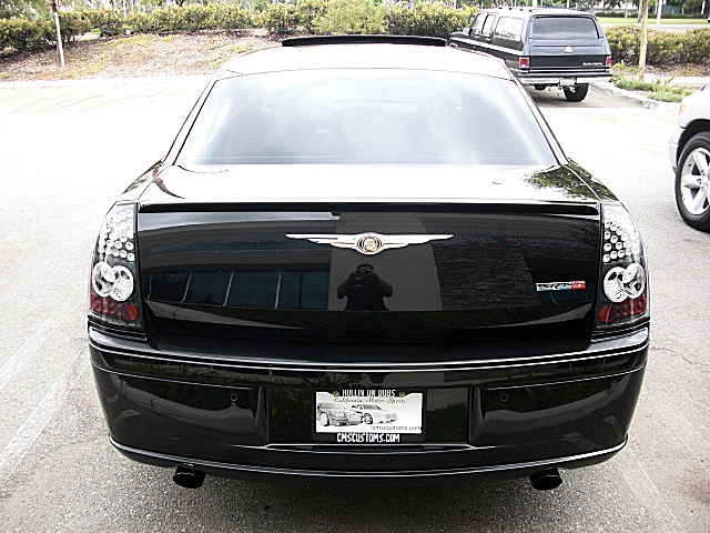 SRT8black300/d108.JPG