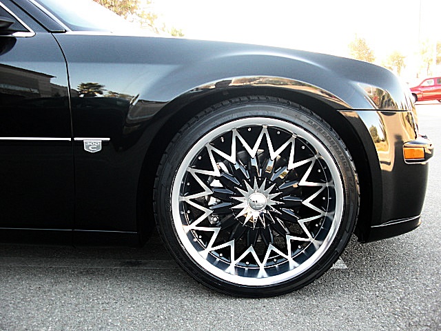 SRT8black300/new0110.JPG
