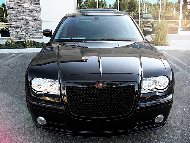 SRT8black300/new077.JPG