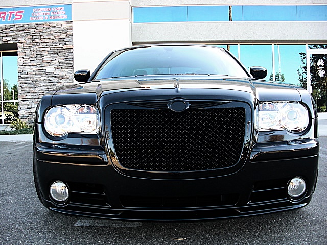 SRT8black300/new077.JPG