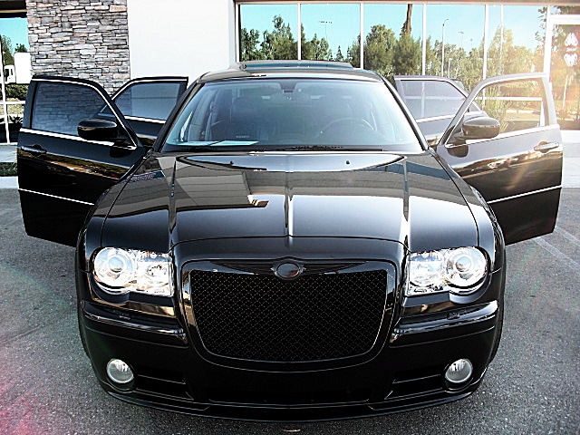 SRT8black300/new0111.JPG
