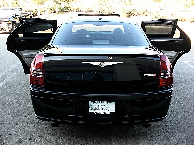 SRT8black300/new0111.JPG