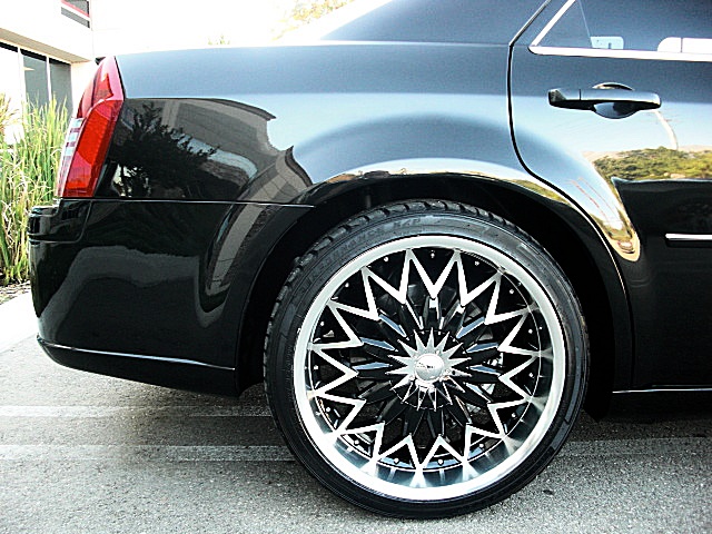 SRT8black300/new0110.JPG