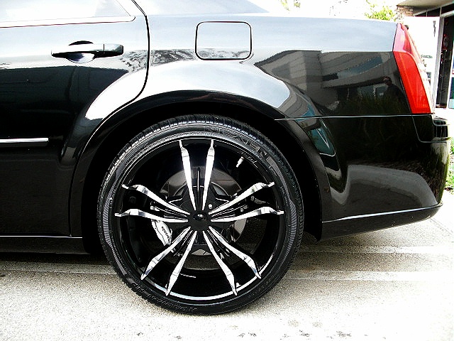 SRT8black300/new10h.jpg
