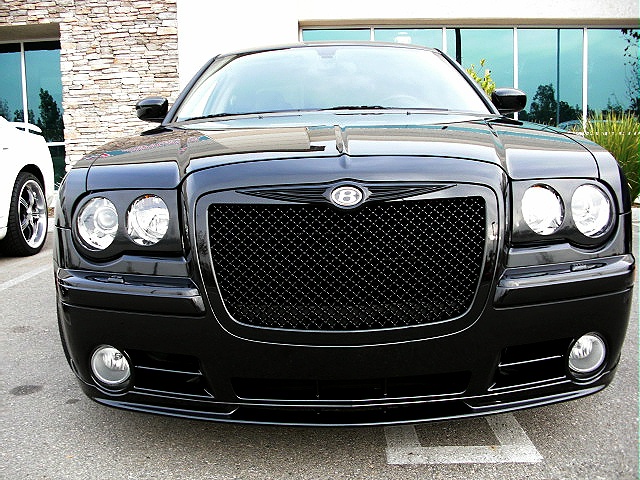 SRT8black300/new10h.jpg