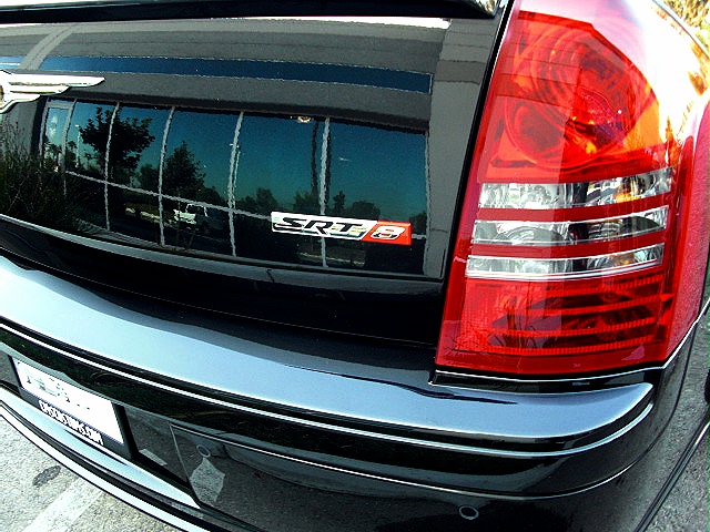 SRT8black300/new2027.jpg