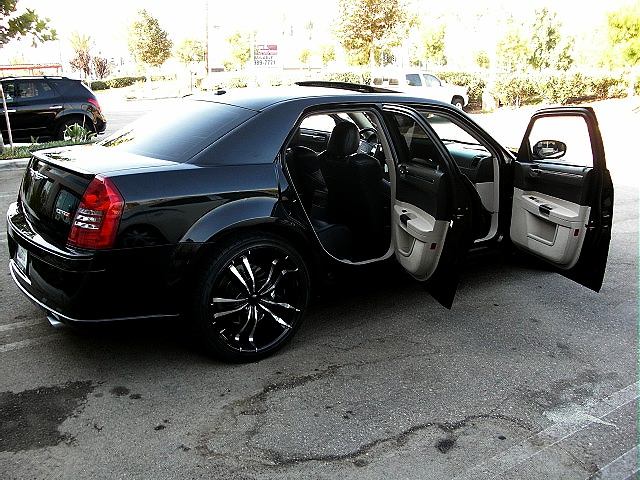 SRT8black300/new2025.jpg