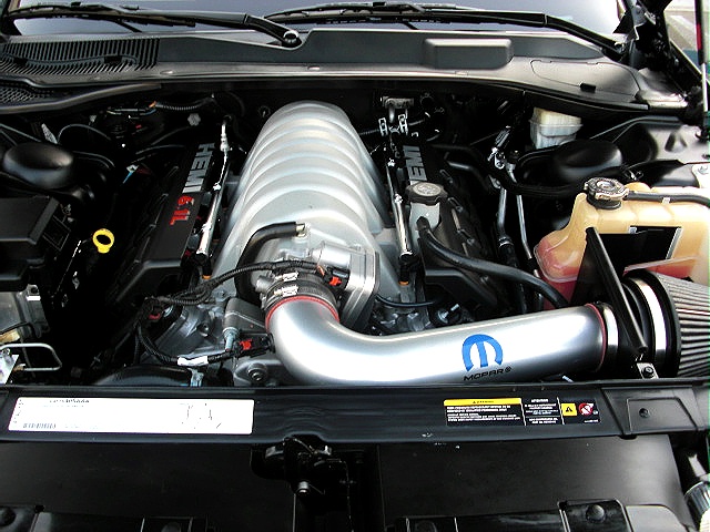 SRT8black300/new2038.jpg
