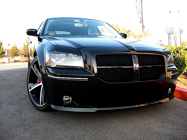SRT8magBlk/1q43.JPG