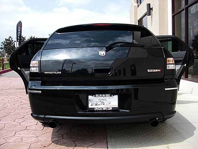 SRT8magBlk/1w45.JPG