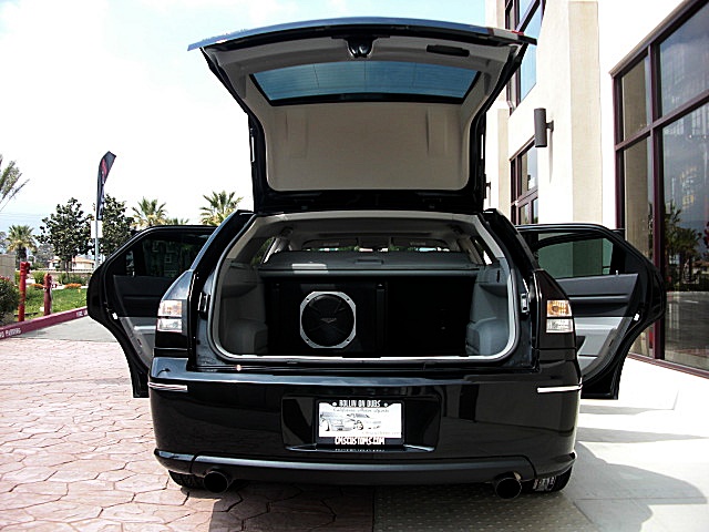 SRT8magBlk/1w45.JPG