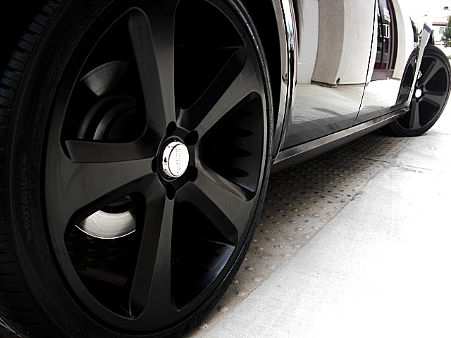 SRT8magBlk/1w11.JPG