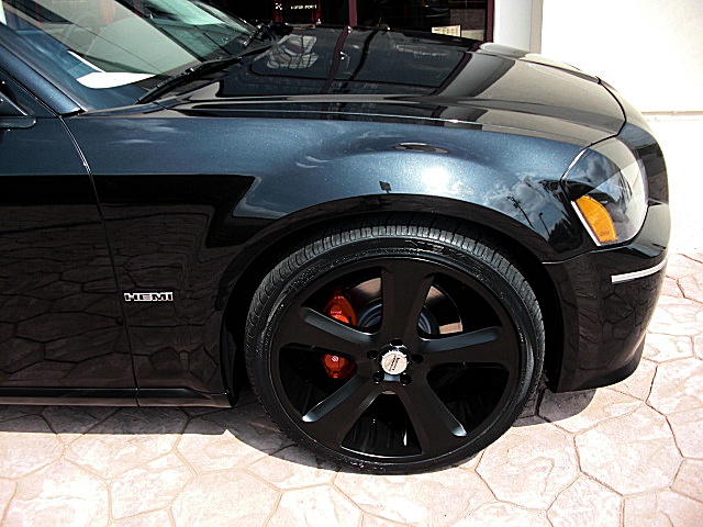 SRT8magBlk/1w56.JPG