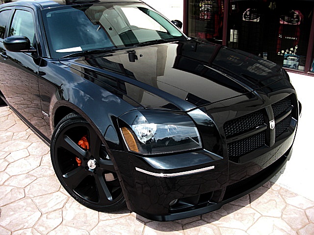 SRT8magBlk/1w56.JPG