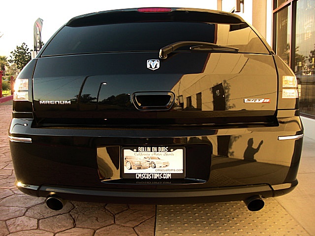 SRT8magBlk/1y27.JPG