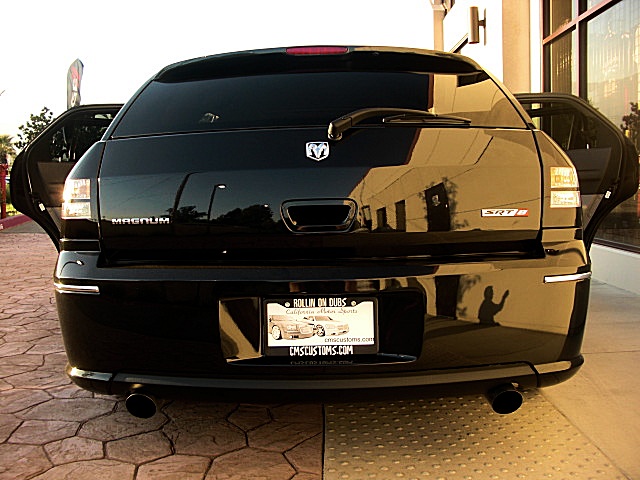 SRT8magBlk/1y27.JPG