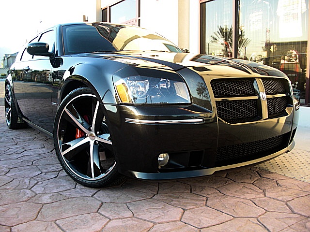 SRT8magBlk/1y27.JPG