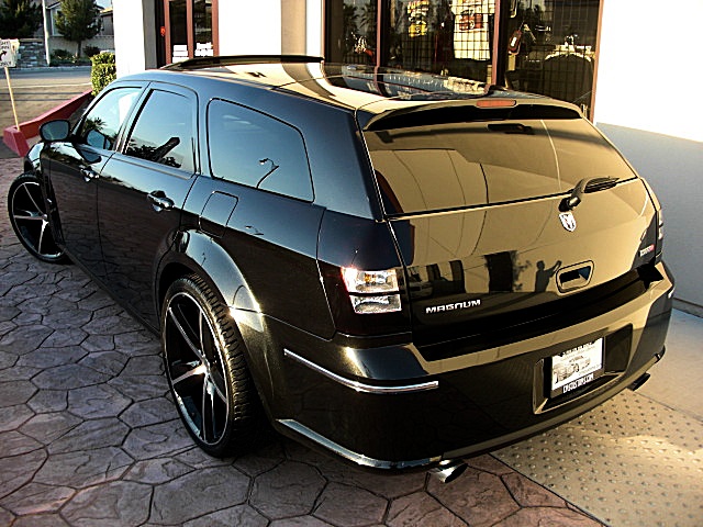 SRT8magBlk/1y27.JPG