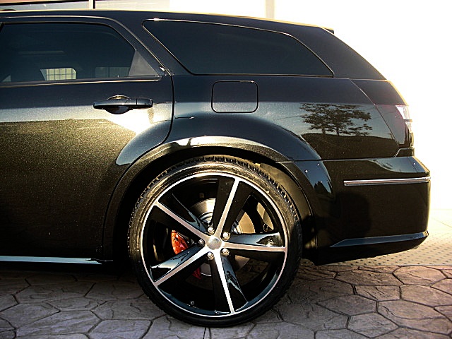 SRT8magBlk/1y40.JPG