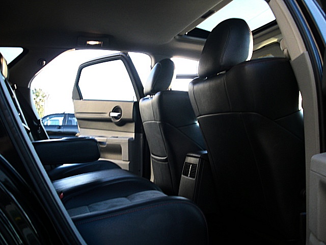 SRT8magBlk/new0512.JPG
