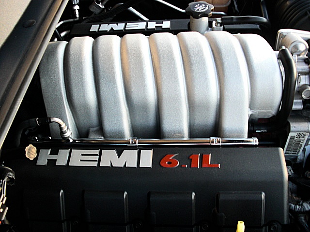 SRT8magBlk/new0516.JPG
