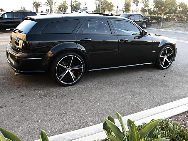 SRT8magBlk/new0539.JPG
