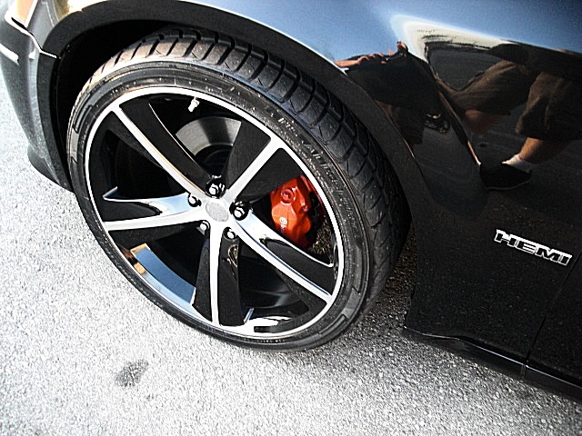 SRT8magBlk/new0536.JPG