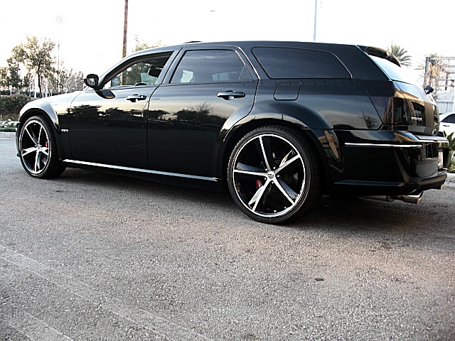 SRT8magBlk/new0539.JPG