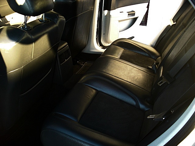 SRT8silver300/1a53.JPG