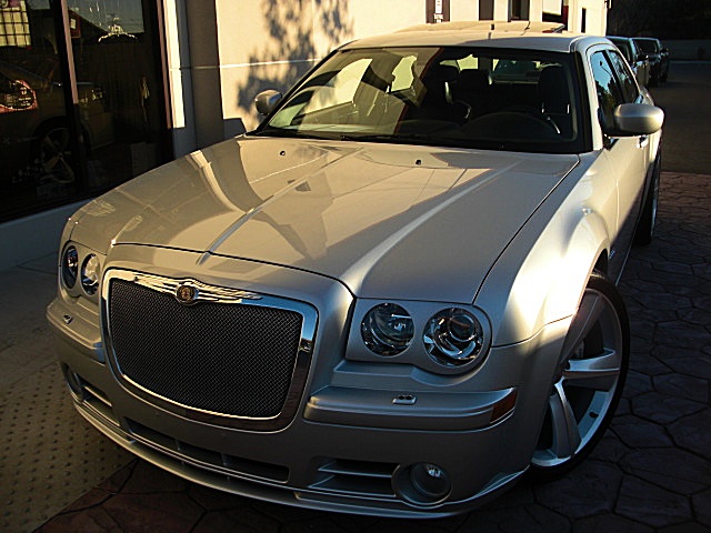 SRT8silver300/1q58.JPG
